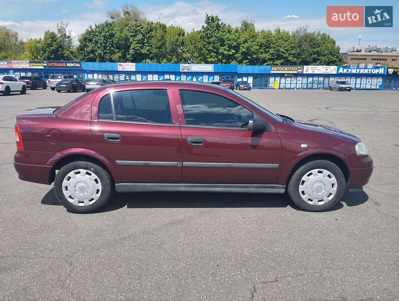 Седан Opel Astra 2007 в Киеве