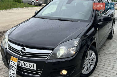 Универсал Opel Astra 2009 в Тернополе
