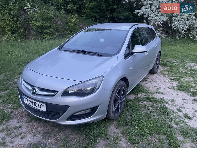 Універсал Opel Astra 2015 в 