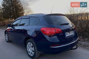 Универсал Opel Astra 2012 в 