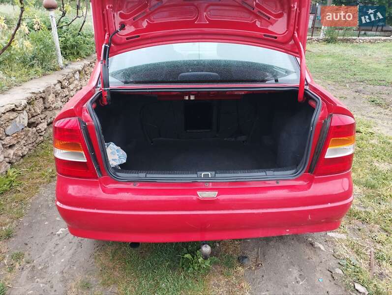 Седан Opel Astra 1998 в Кодыме