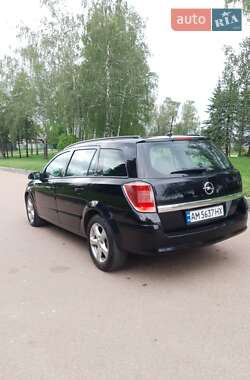Универсал Opel Astra 2006 в 