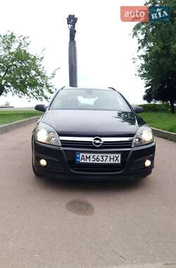 Универсал Opel Astra 2006 в 