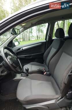 Универсал Opel Astra 2006 в 