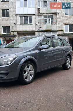 Универсал Opel Astra 2005 в 