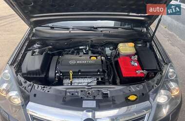 Универсал Opel Astra 2009 в 