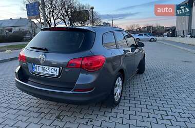 Универсал Opel Astra 2011 в 