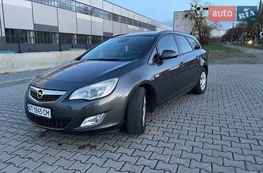 Универсал Opel Astra 2011 в 