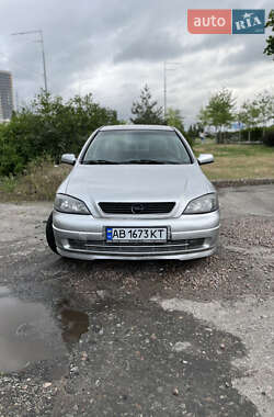 Седан Opel Astra 2004 в Бершади