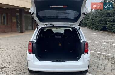 Универсал Opel Astra 2012 в 