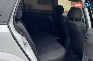 Универсал Opel Astra 2012 в 