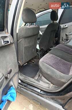 Седан Opel Astra 2006 в 