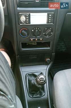Седан Opel Astra 2008 в Киеве