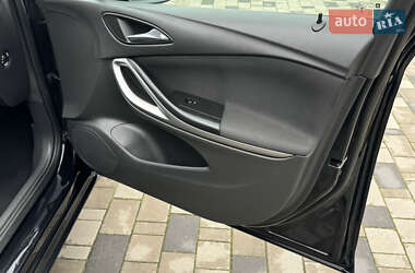 Универсал Opel Astra 2017 в 