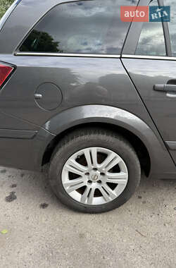 Универсал Opel Astra 2009 в 