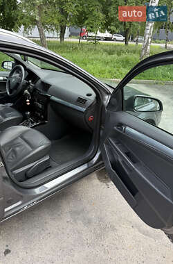 Универсал Opel Astra 2009 в 