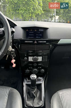 Универсал Opel Astra 2009 в 