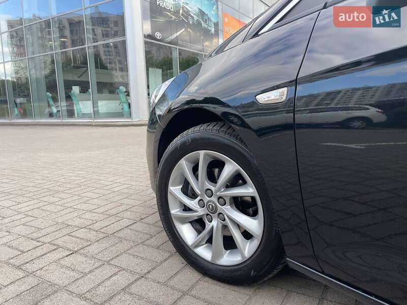 Універсал Opel Astra 2020 в Луцьку