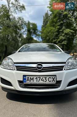 Универсал Opel Astra 2009 в Киеве