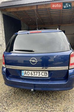 Универсал Opel Astra 2005 в 