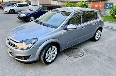 Хэтчбек Opel Astra 2009 в 