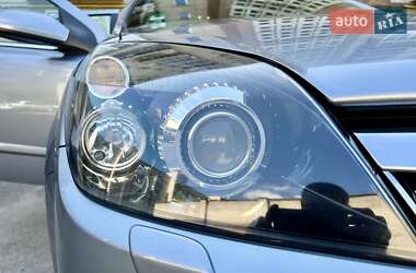 Хэтчбек Opel Astra 2009 в 