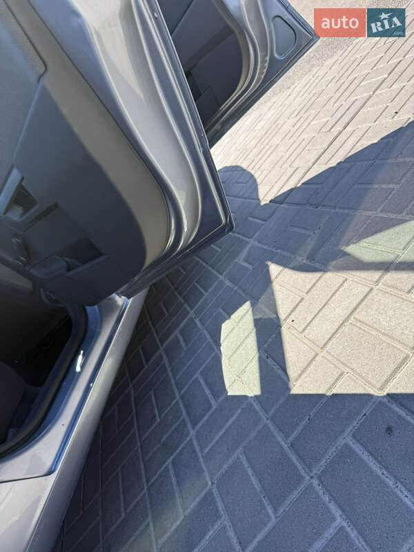 Універсал Opel Astra 2005 в Луцьку
