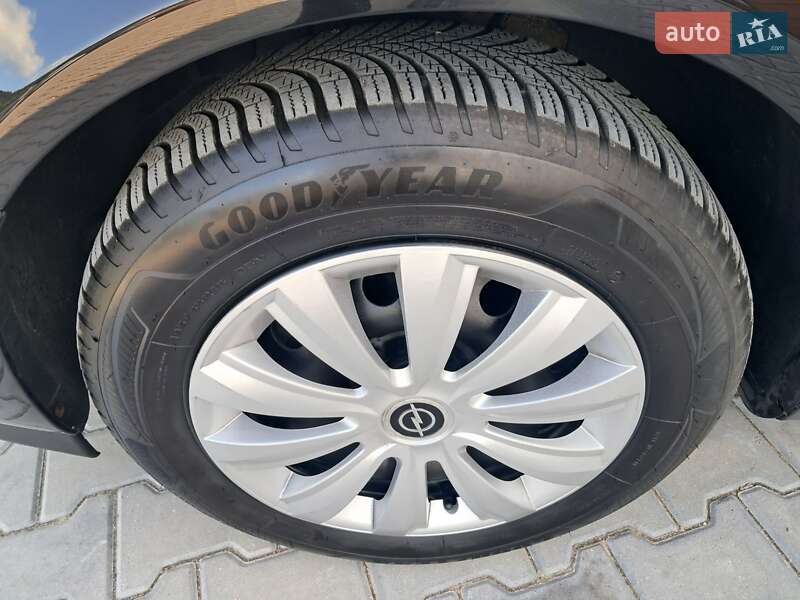 Универсал Opel Astra 2008 в Могилев-Подольске