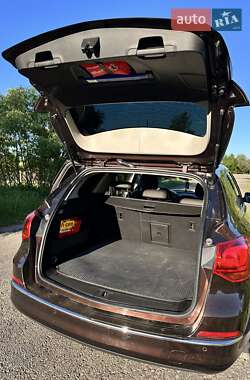 Універсал Opel Astra 2013 в 