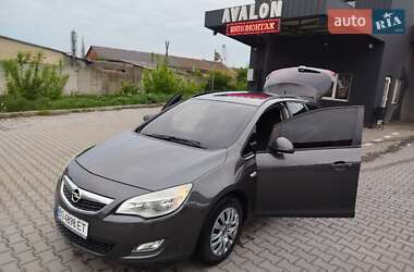 Универсал Opel Astra 2011 в Хмельницком
