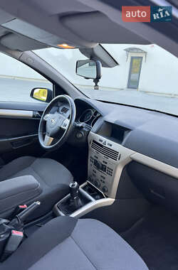 Універсал Opel Astra 2008 в 