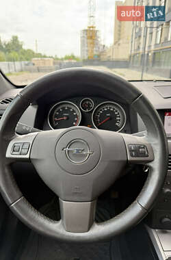 Универсал Opel Astra 2007 в 