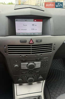 Универсал Opel Astra 2007 в 