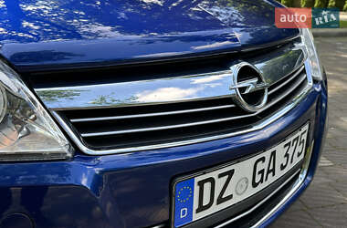 Універсал Opel Astra 2009 в 