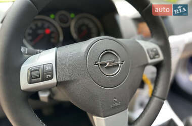Універсал Opel Astra 2009 в 
