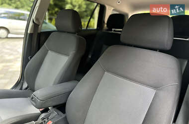 Універсал Opel Astra 2009 в 
