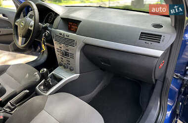 Універсал Opel Astra 2009 в 