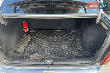 Седан Opel Astra 2003 в 