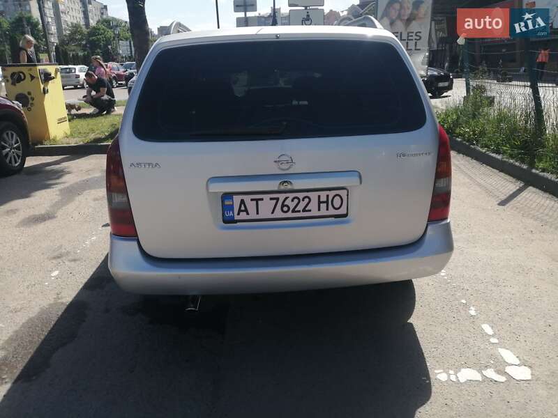 Универсал Opel Astra 2004 в Ивано-Франковске