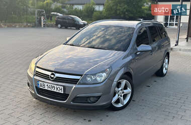 Универсал Opel Astra 2005 в Могилев-Подольске