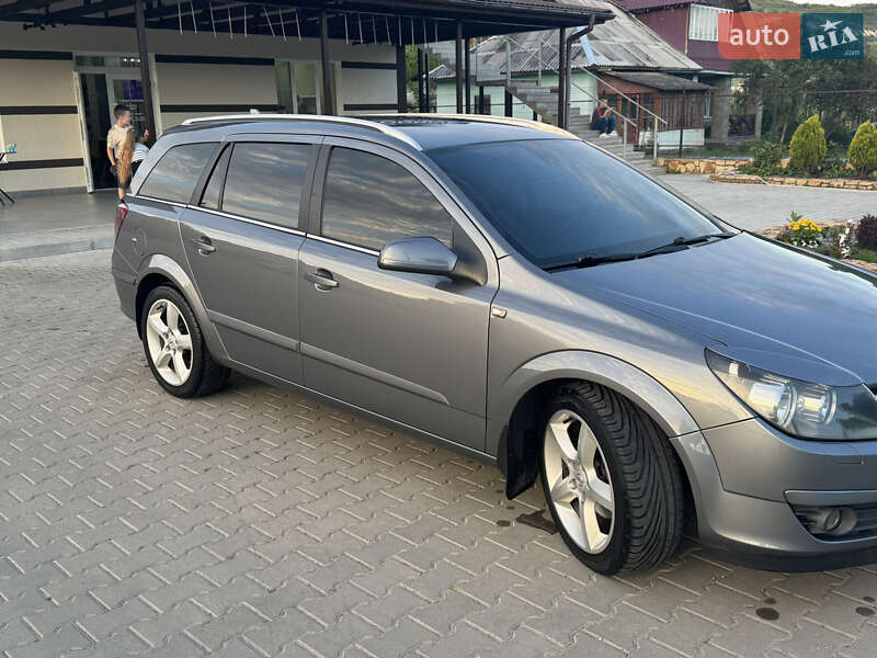 Універсал Opel Astra 2005 в Могилів-Подільському