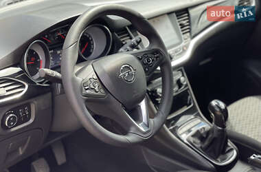 Универсал Opel Astra 2016 в 