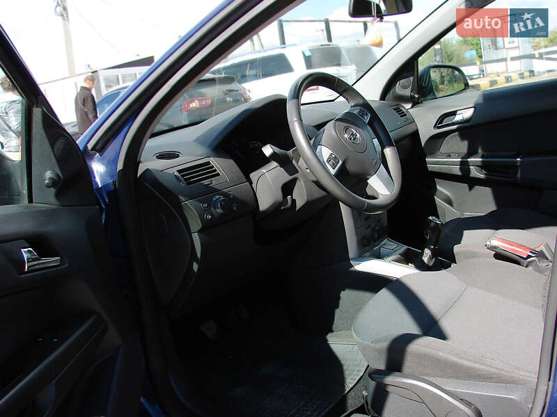 Універсал Opel Astra 2012 в Одесі
