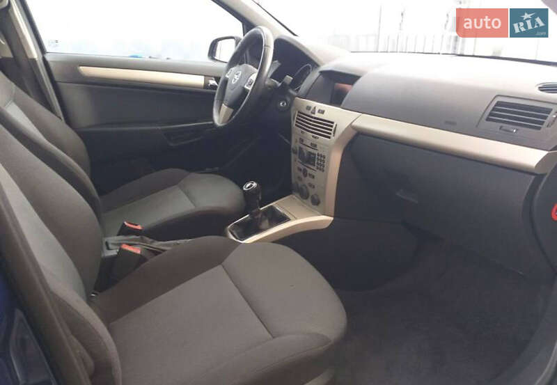 Универсал Opel Astra 2007 в Львове