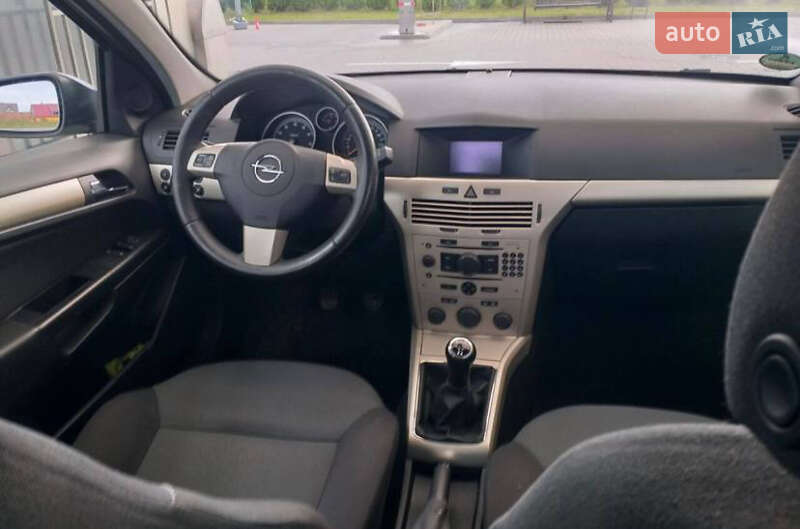 Универсал Opel Astra 2007 в Львове