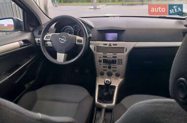 Универсал Opel Astra 2007 в 