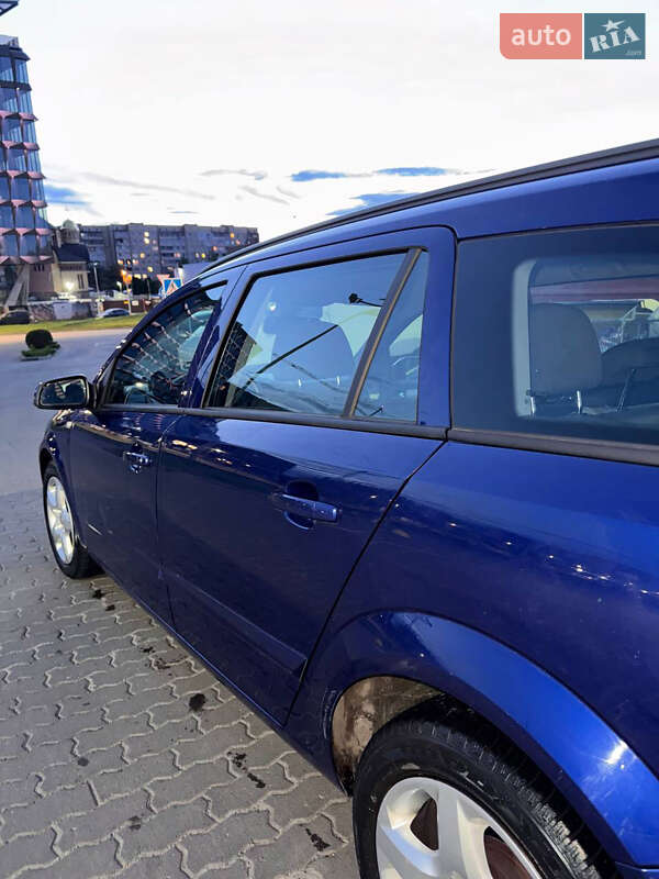 Универсал Opel Astra 2007 в Львове