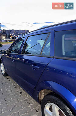 Универсал Opel Astra 2007 в 