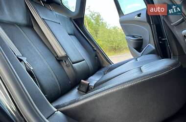 Хэтчбек Opel Astra 2014 в 