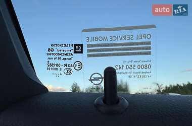 Хэтчбек Opel Astra 2014 в 